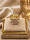 Elegant Interlocking Chain Gold Ring
