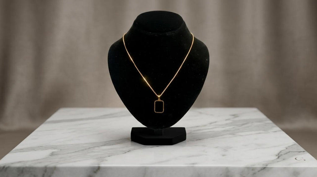 Minimalist Gold Rectangular Pendant Necklace