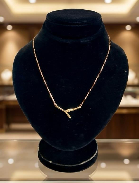 Elegant Minimal Gold Pendant Necklace