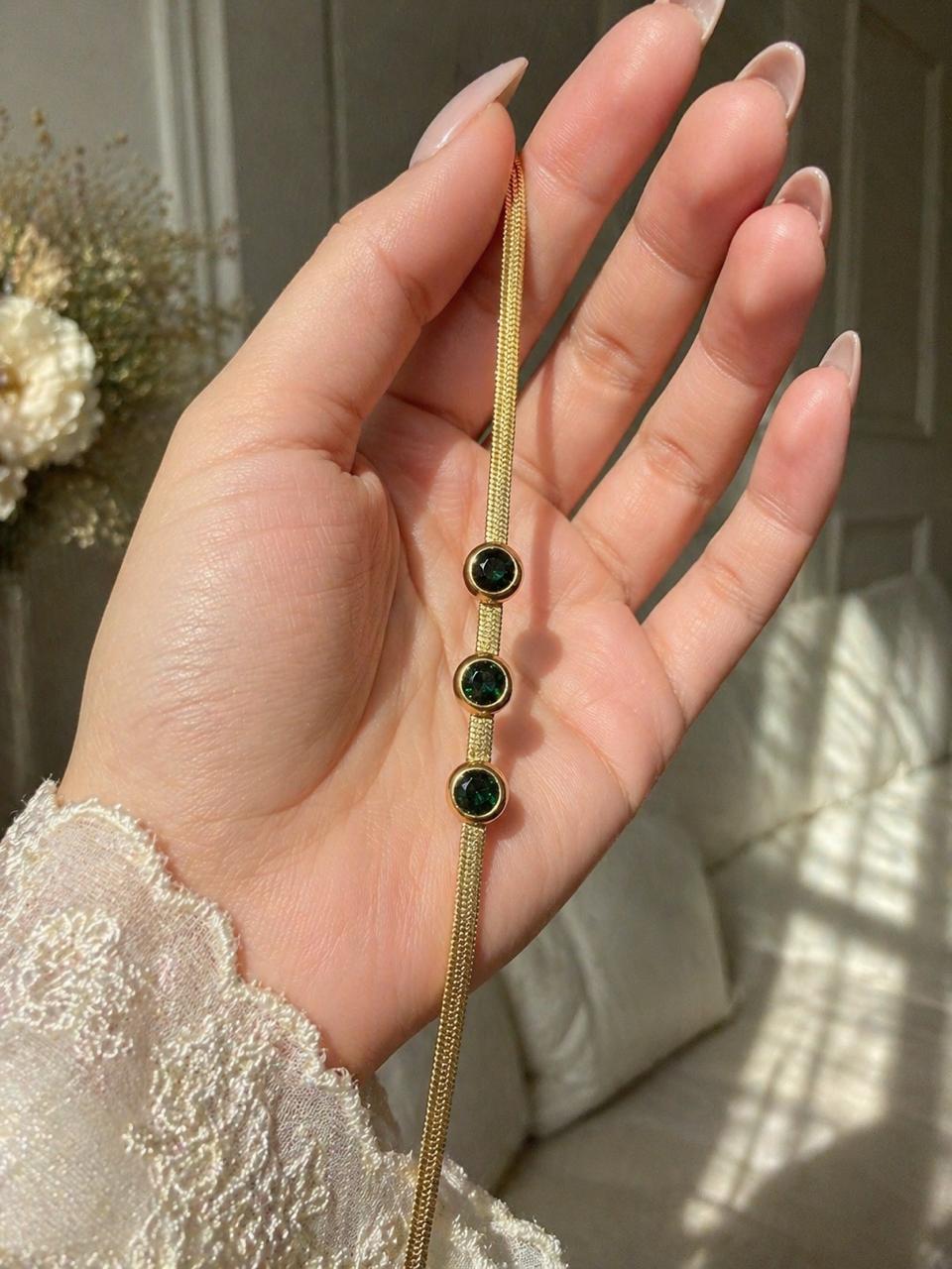 Gold Green Stone Bracelet for Women – Elegant Mesh Chain Minimalist Jewelry