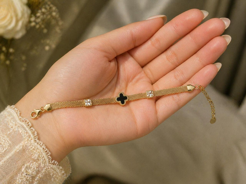 Gold Clover Charm Bracelet for Women – Elegant Mesh Chain with Crystal Accents