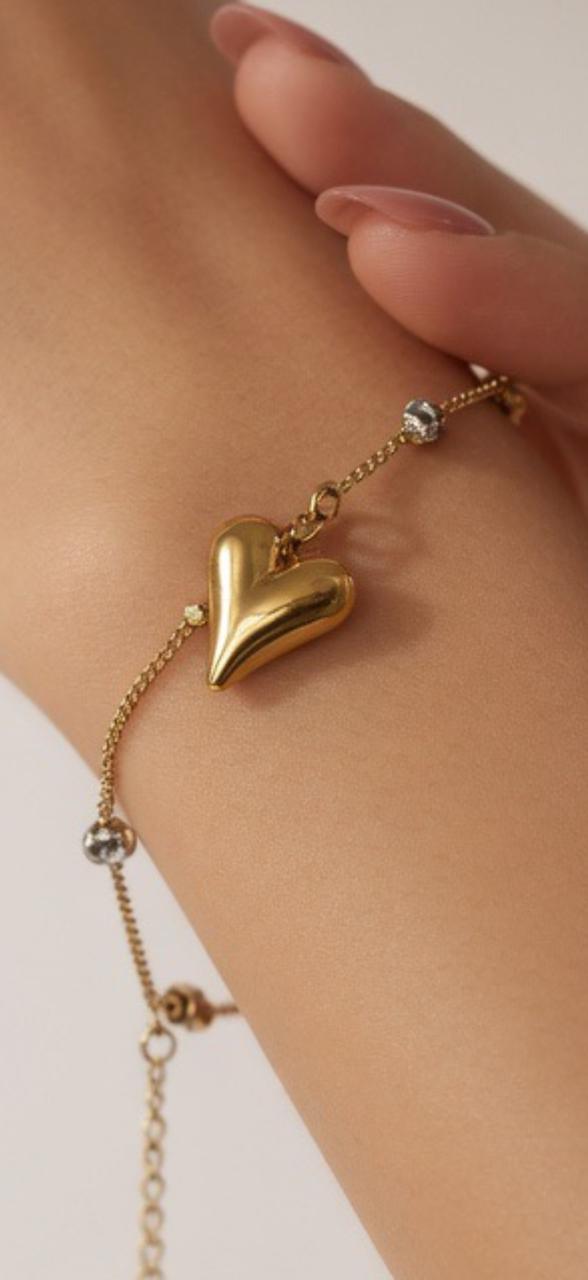 Elegant Gold Heart Chain Bracelet for Women – Adjustable Minimalist Charm Jewelry