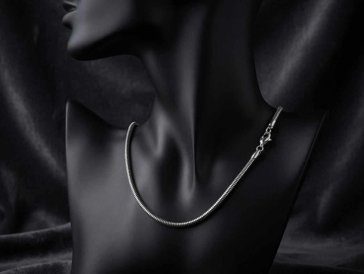 Men’s Silver Snake Chain Necklace – Sleek Minimalist Chain