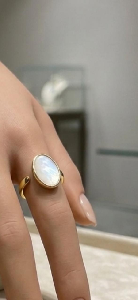 Elegant Opal Gold Rings