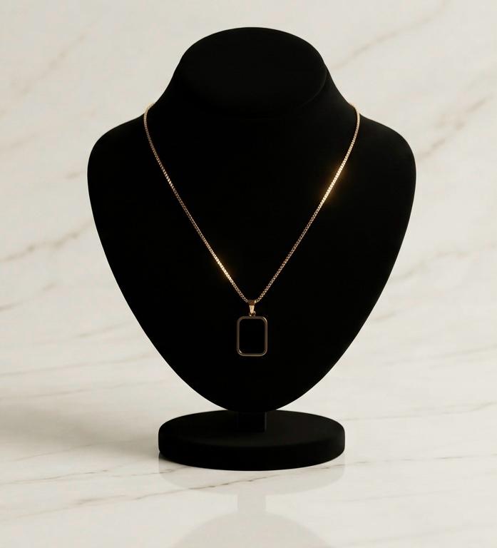 Minimalist Gold Rectangular Pendant Necklace
