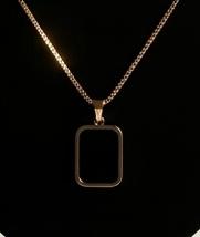 Minimalist Gold Rectangular Pendant Necklace